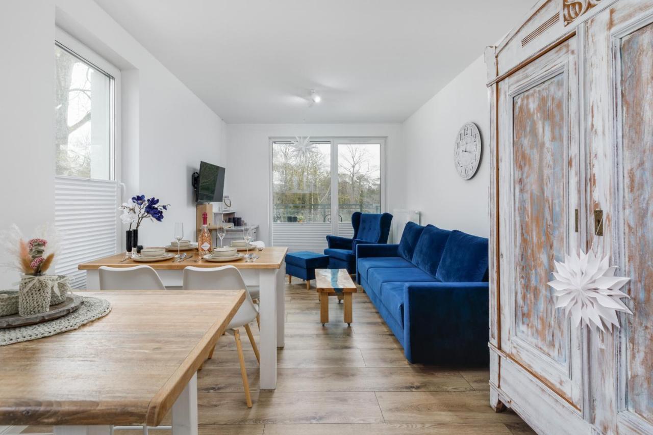 Green Square Apartment With Balcony Swinoujscie By Noclegi Renters Bagian luar foto